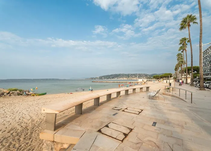L'antibes - Vue - Pet Friendly Apartmán *